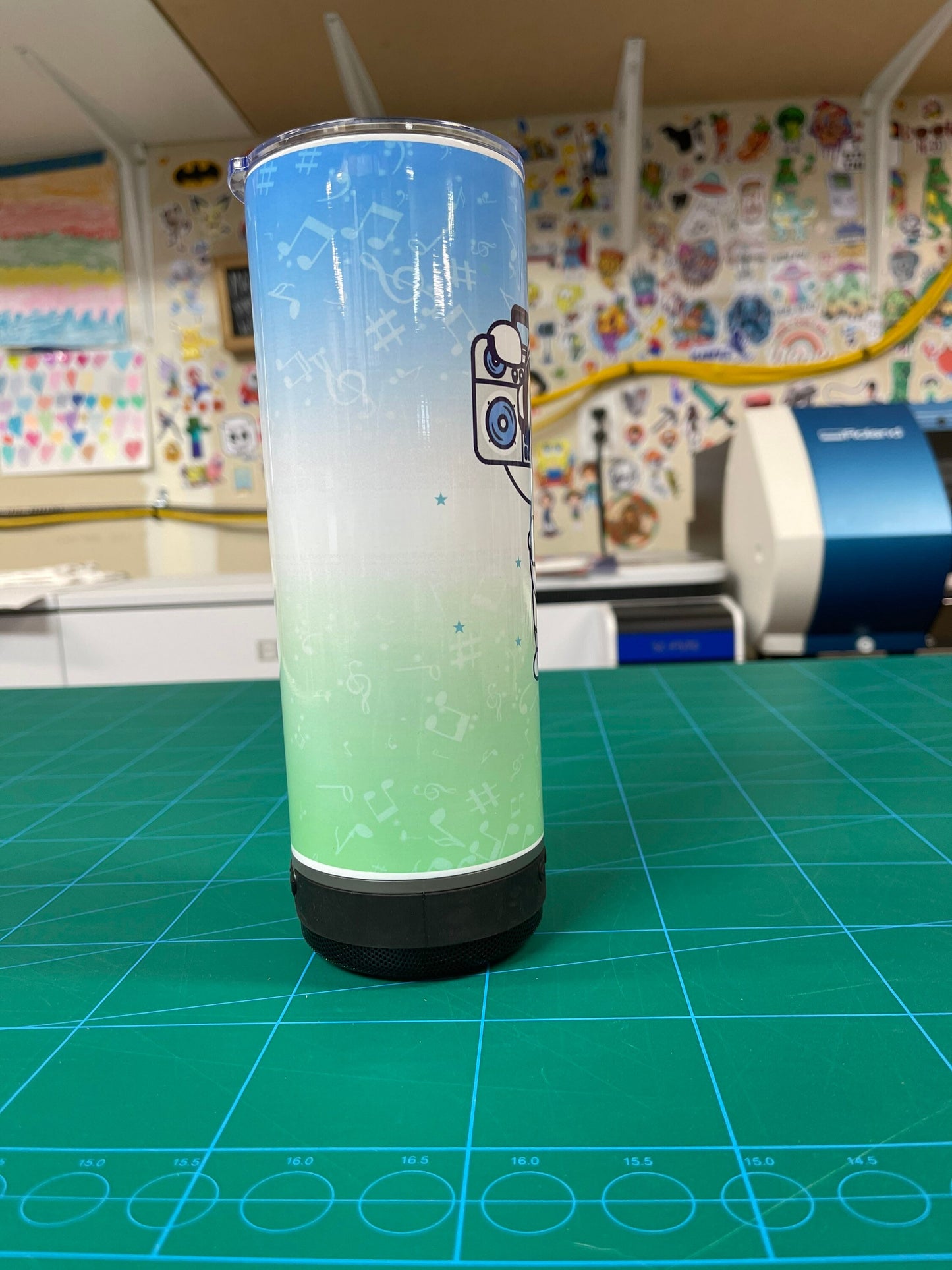Astronaut Bluetooth speaker tumbler