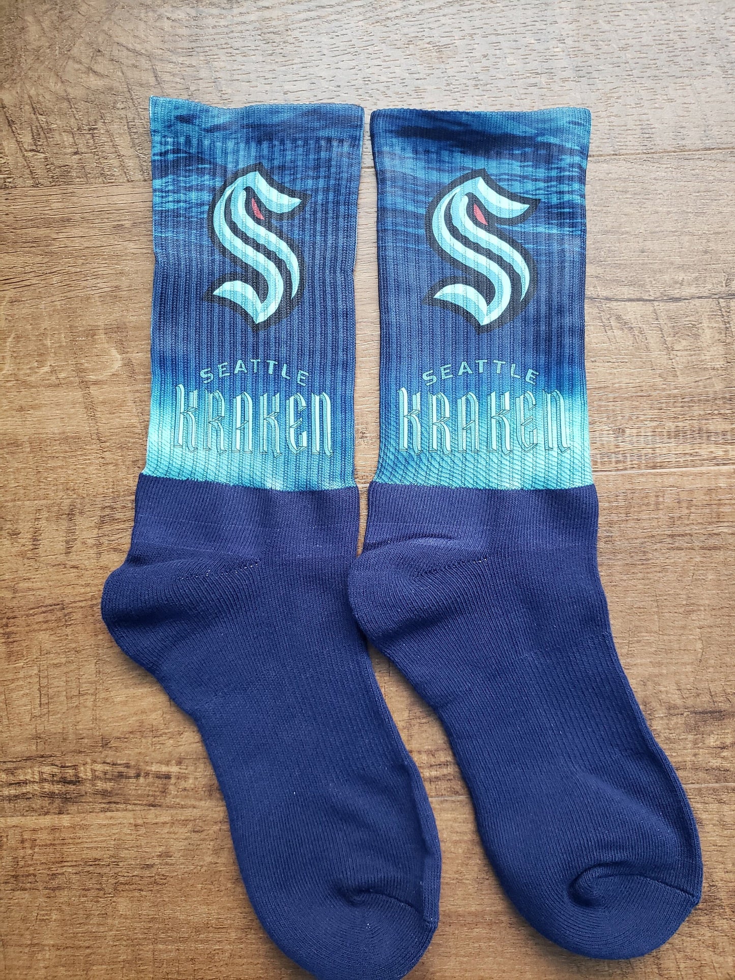 Kraken Crew Socks – Comfort, Style & Durability